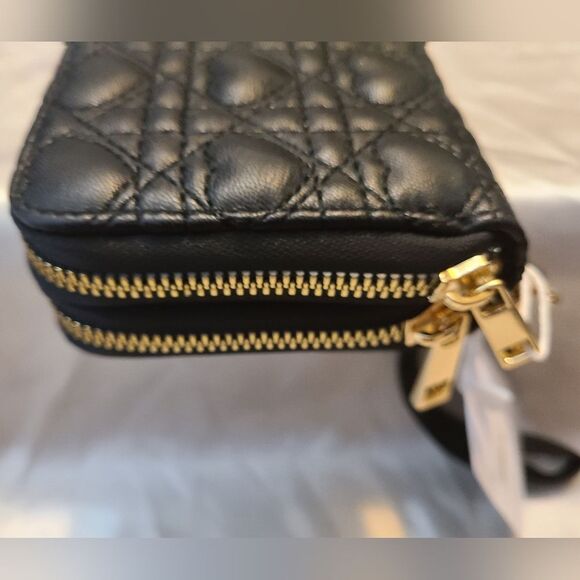 Blush Kiss NWT Women's Black Soft Faux Leather Wallet with Gold Hardware Hearts - Picture 3 of 6